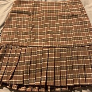 Fit/flare skirt